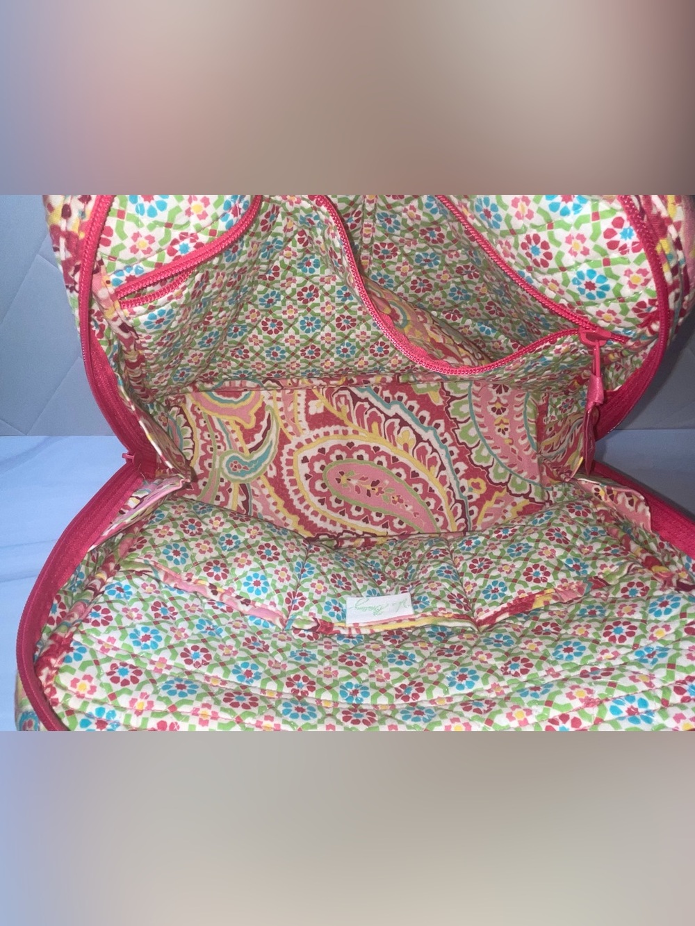 Vera Bradley Bowler Purse in Capri Melon - great condition - Picture 8 of 10